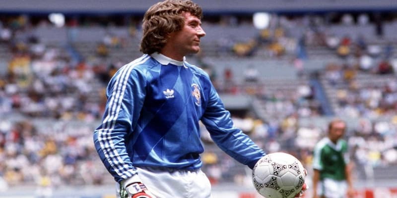 Thủ môn huyền thoại Thủ môn huyền thoại Pat Jennings